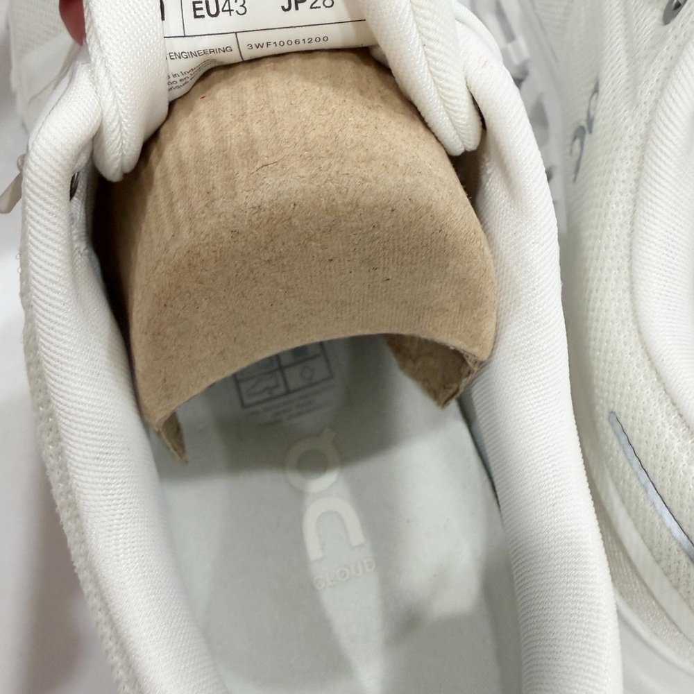 On Running Cloud 6 Women’s Shoes - Picture 8 of 10